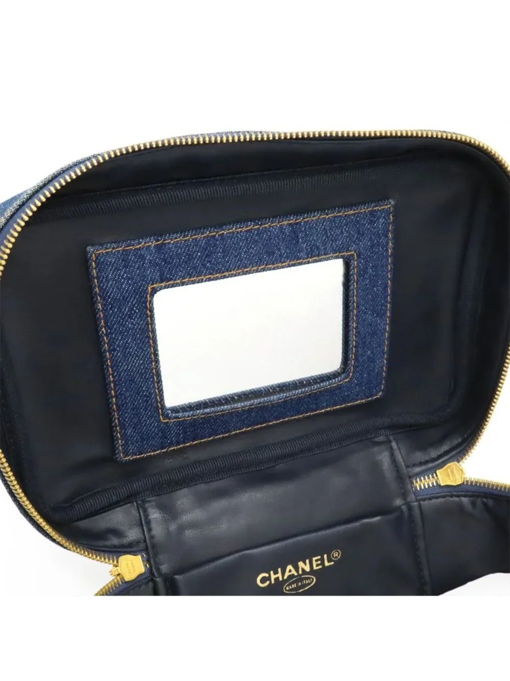 Chanel CC Logo Denim Vanity Handbag Makeup Pouch Blue Indigo Gold - Picture 8 of 9
